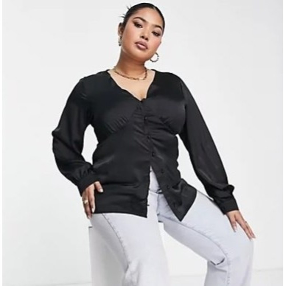NWT Missguided Plus black satin button up blouse size 22
